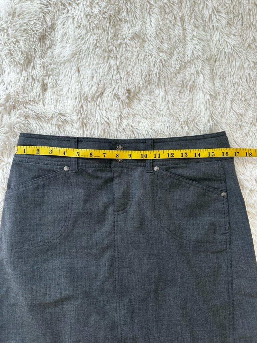 Athleta Sirrus Women’s Gray Skirt Size: 8 - Picture 3 of 7